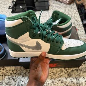 Gorge green Jordan 1’s